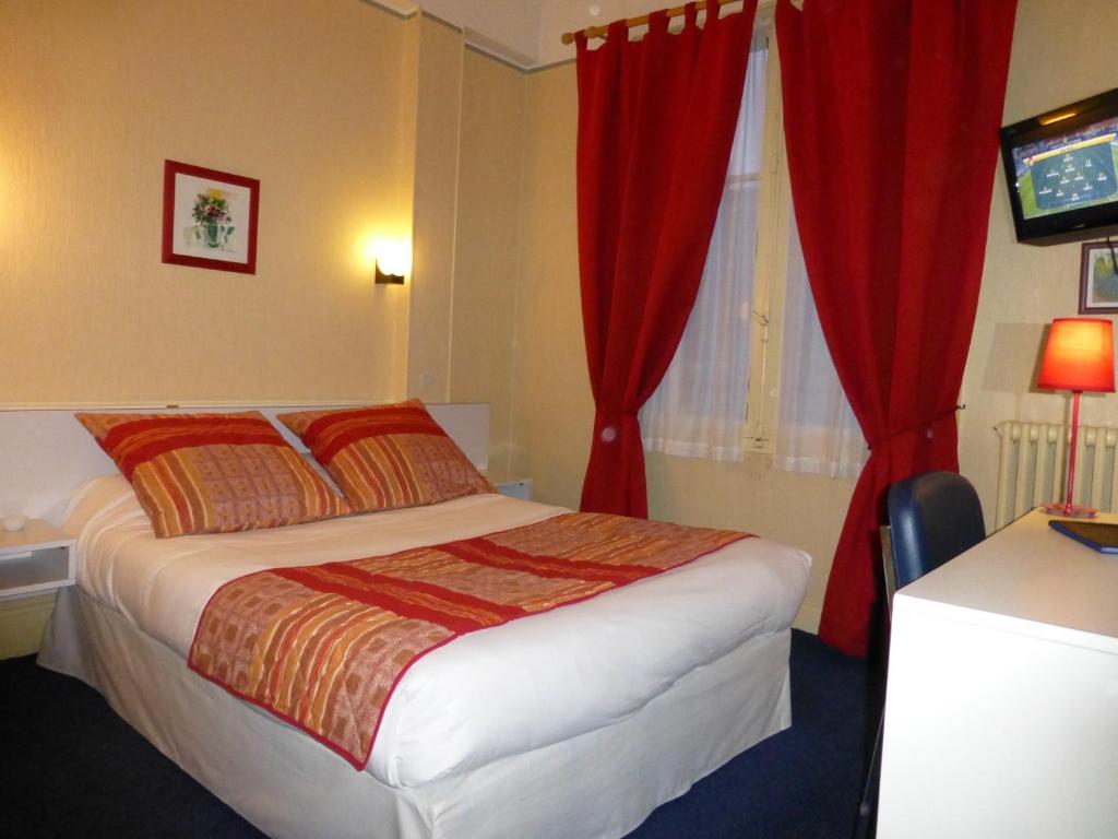 Trianon Hotel Vichy Ngoại thất bức ảnh